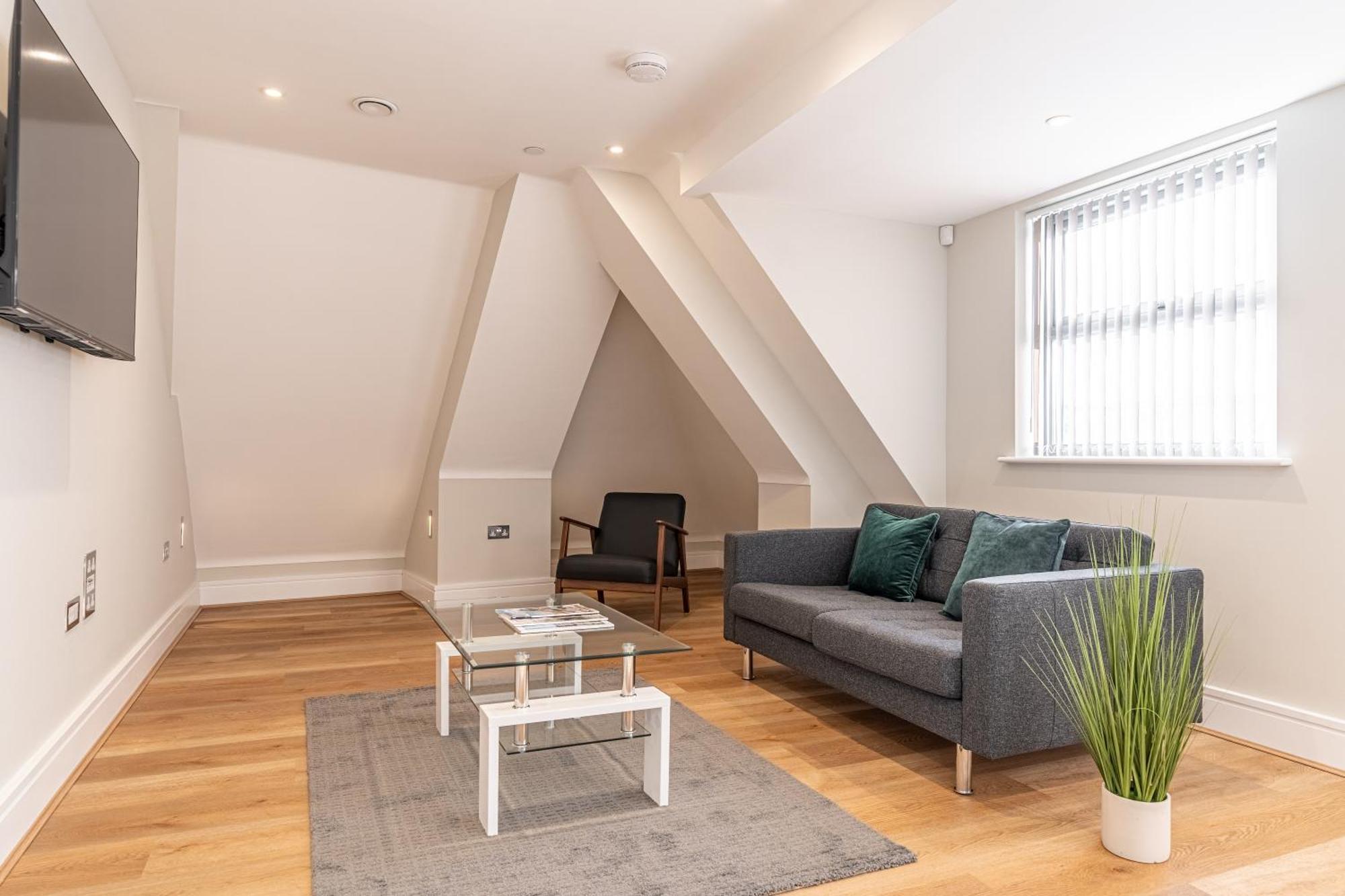 Bond House By Celador Apartments Reading Extérieur photo