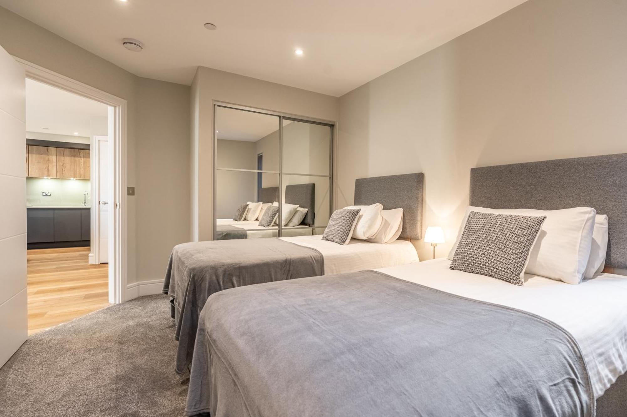 Bond House By Celador Apartments Reading Extérieur photo